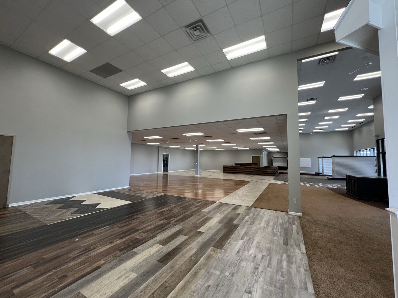 Lima/Orlando Commercial Center: 6210-6230 Lima Road, Fort Wayne, IN 416818